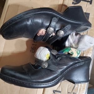 Clarks black mules size 7